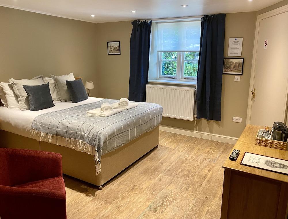 Hotel The Lion At West Pennard Exterior foto A room at the Old Mill